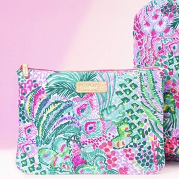 NWOT Lilly Pulitzer New Bright Floral Zip Top Quilted Pouch - Picture 2 of 3